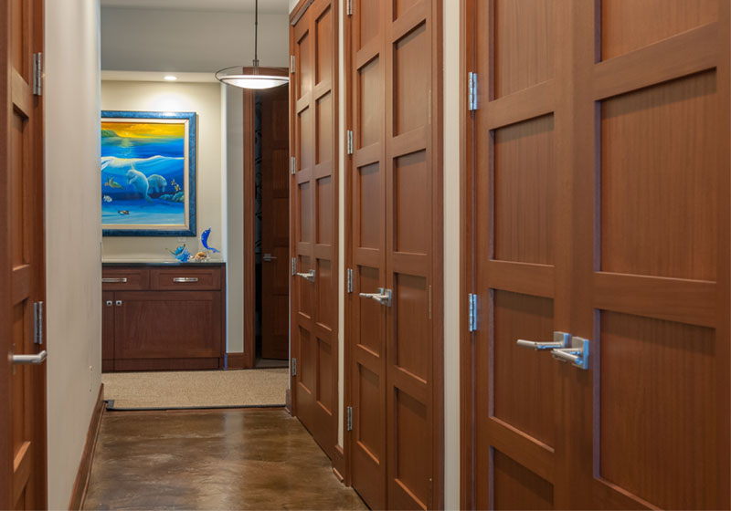TS4100 doors in mahogany with Square Stick (SS)sticking and Flat (C) panel