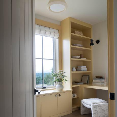 Rustic modern VG1010 in MDF with Square Stick (SS) sticking and Flat (C) panel with standard V-groove profile and plank size.