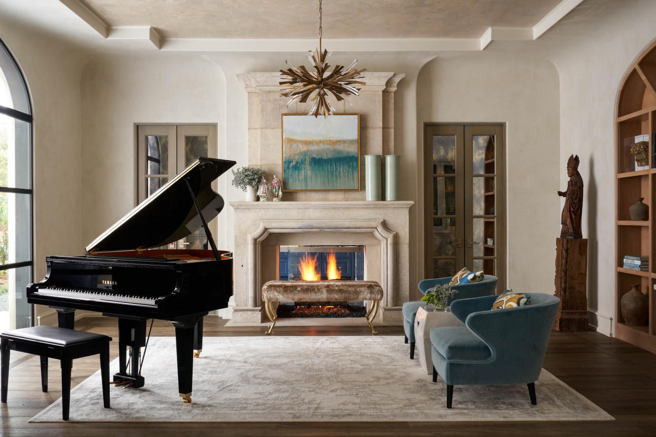 Pair of FL400 doors in piano room
