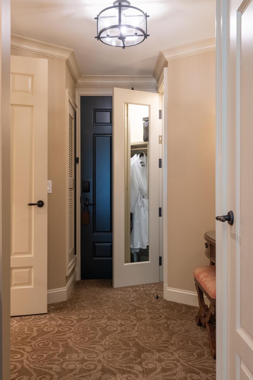 TS3100 closet door in MDF features an inset mirror, Roman Ogee (OG) sticking and Scoop (B) panel.