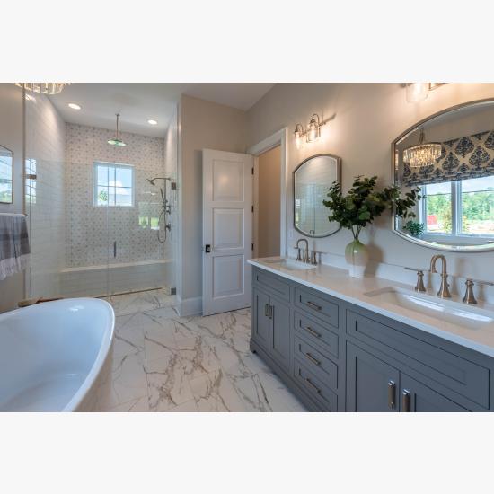 A master bathroom featuring TS3000 doors in MDF with Bevel (BV) sticking and Senior Bevel (F) panel.