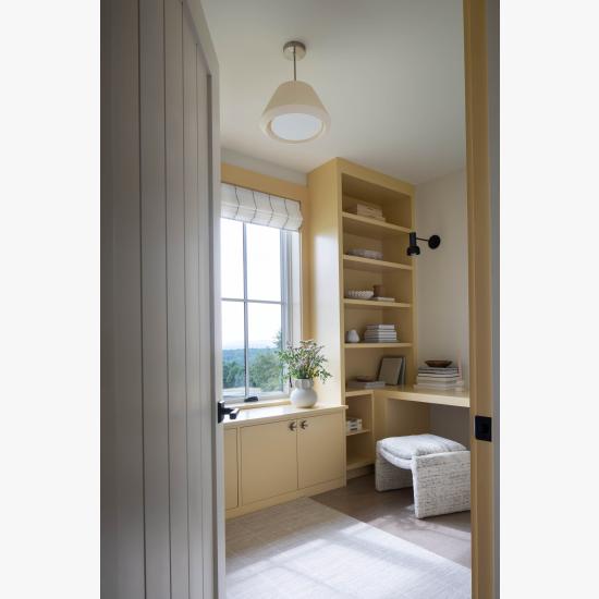 Rustic modern VG1010 in MDF with Square Stick (SS) sticking and Flat (C) panel with standard V-groove profile and plank size.