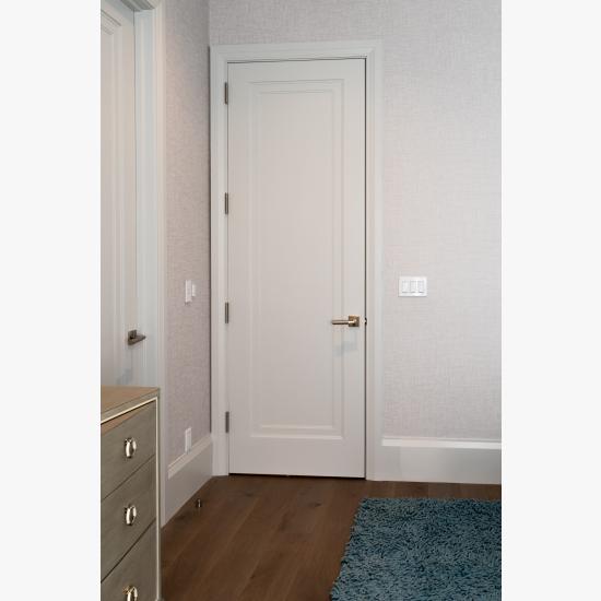 A guest room features TS1000 doors in MDF with Miracle (MR) moulding and Flat (C) panel.